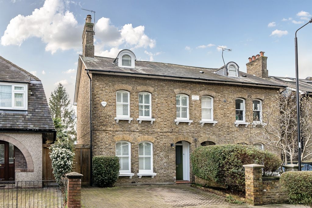 Property photo 1 of 20