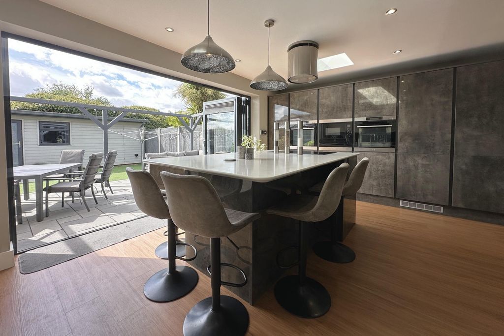 Property photo 2 of 23 Photo 20