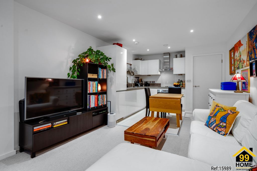 Property photo 2 of 9 Photo 1