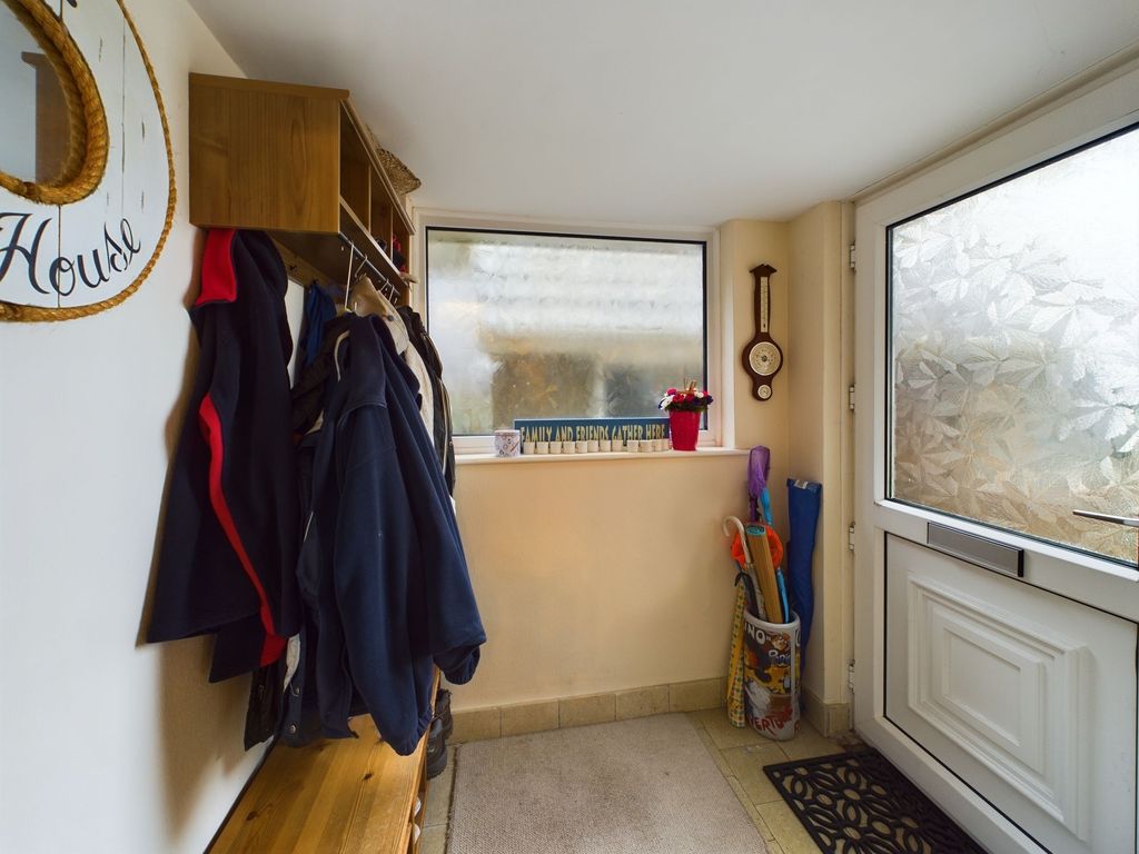 Additional image 7 of 3 bed detached bungalow for salePointfields Crescent, Milford Haven SA73