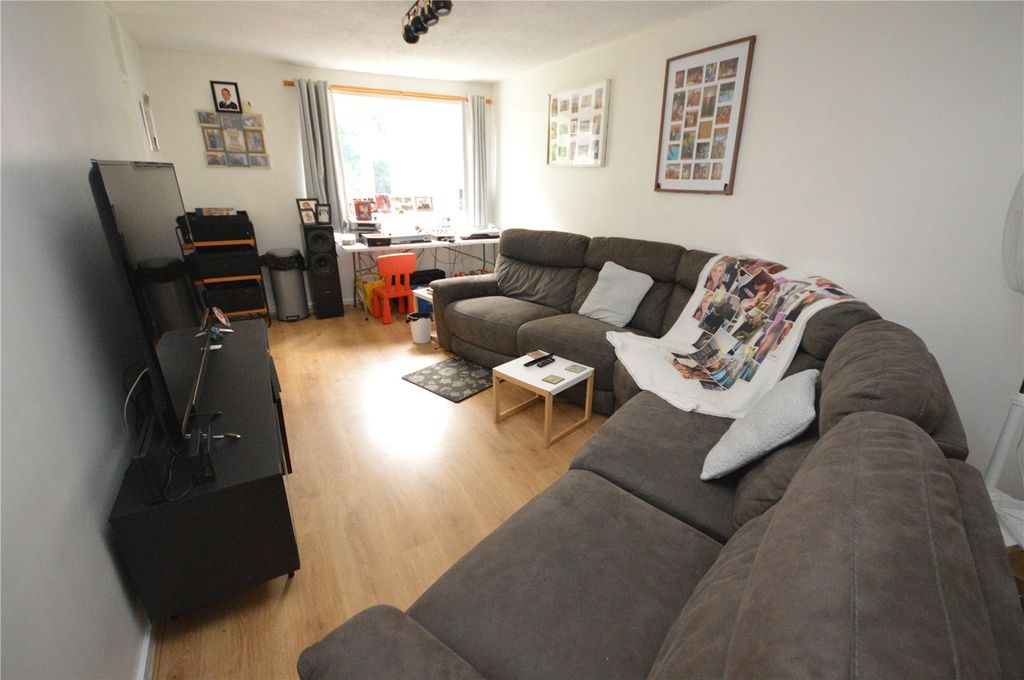 Property photo 2 of 9 Picture No. 06