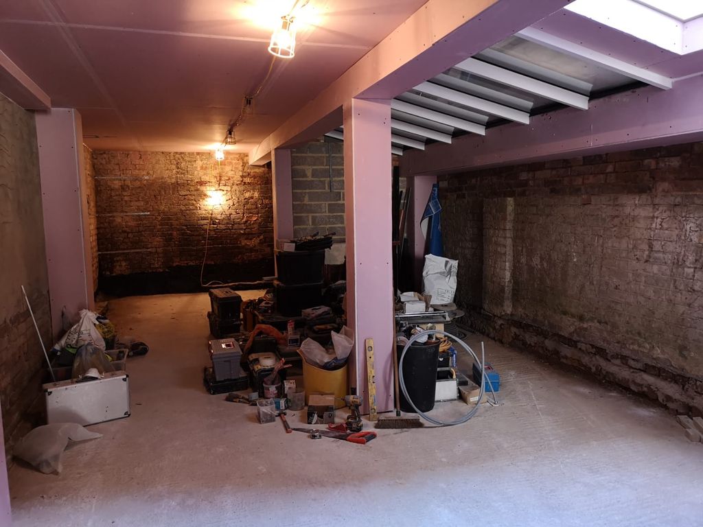 Property photo 3 of 3