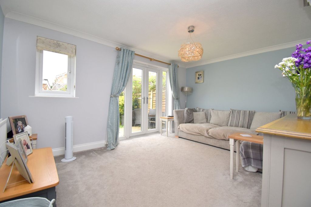 Property photo 2 of 22