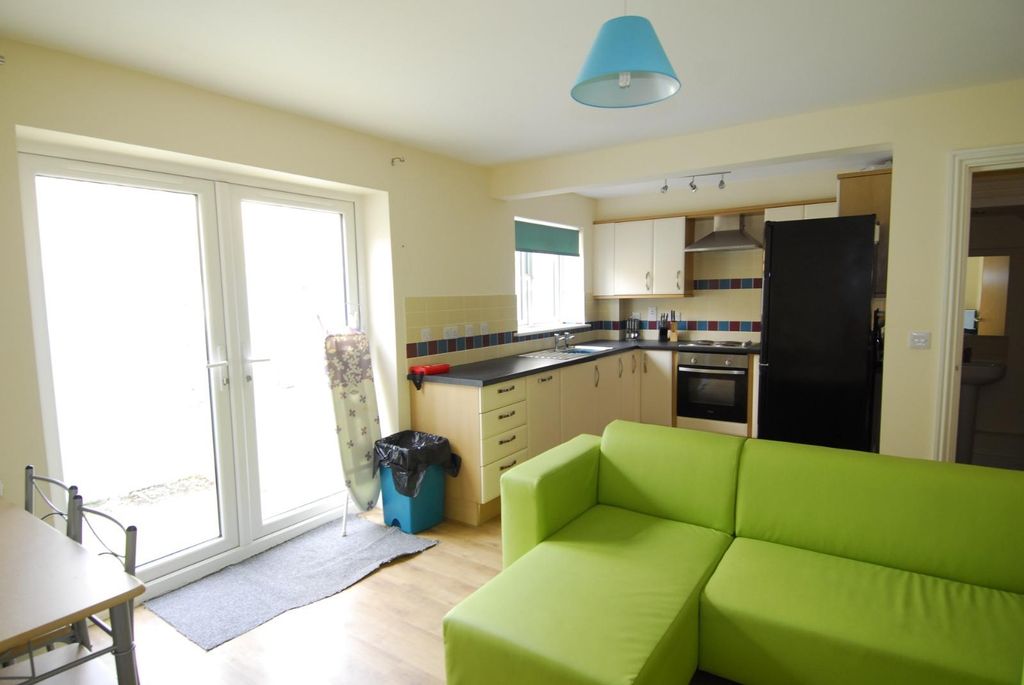 Property photo 2 of 7 05595Db6-3E87-462c-Bed6-c7F6cc48d9c0.Jpg