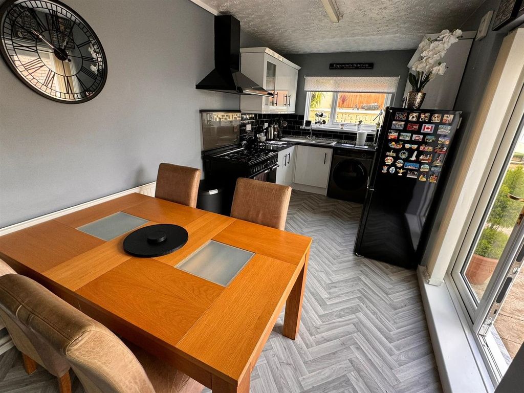 Property photo 2 of 19 Kitchen 1.Jpg