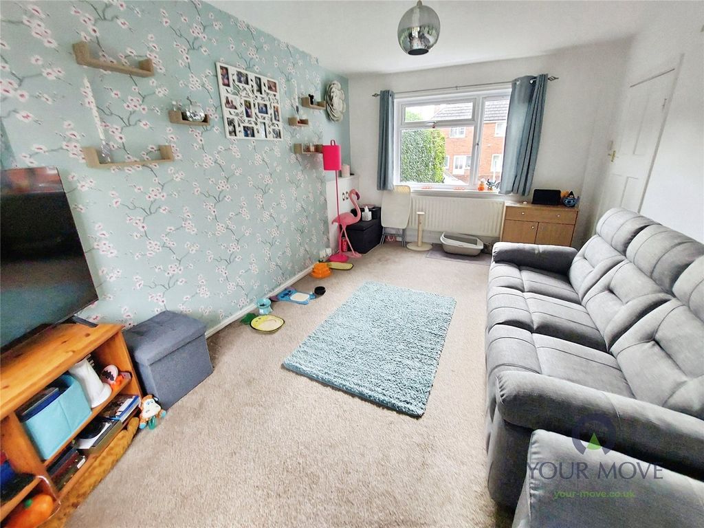 Property photo 2 of 12 Lounge