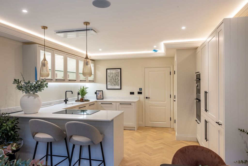 Property photo 3 of 21