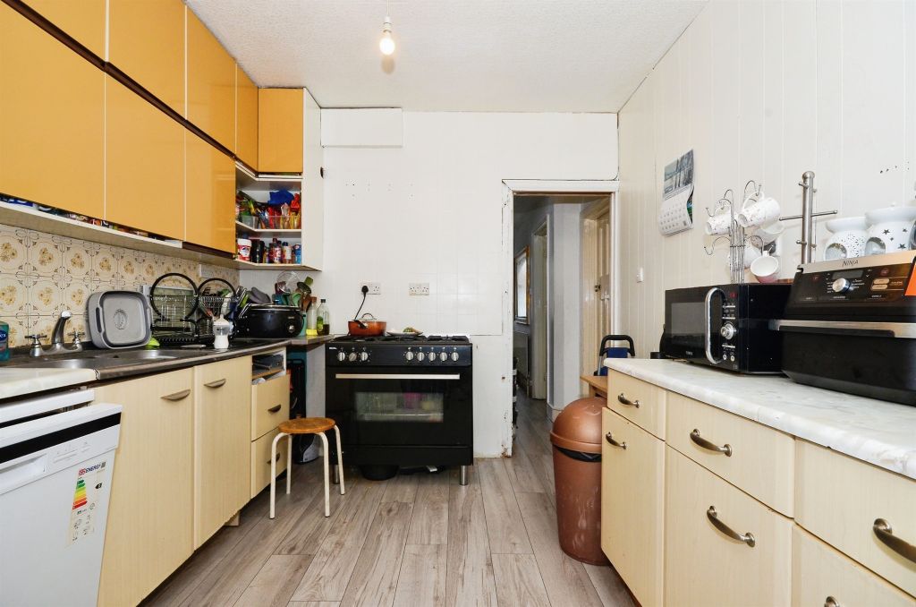 Property photo 3 of 13