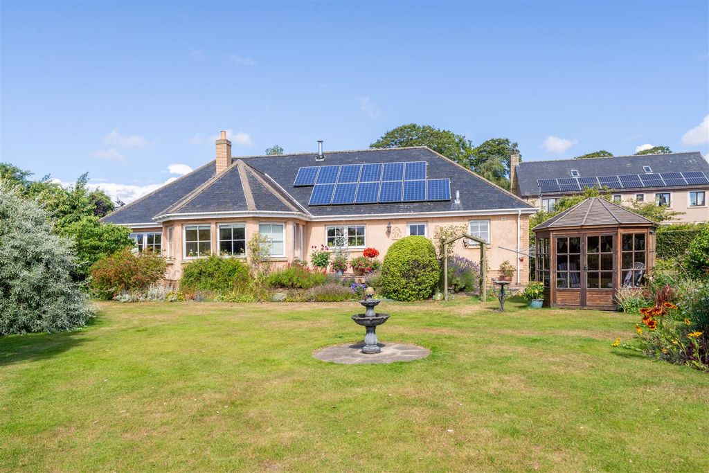 Property photo 2 of 30 Humble_Knowe-24.Jpg