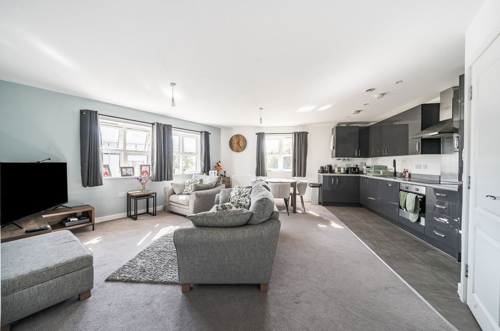 Property photo 2 of 10 1359171-5-68Dbd64...