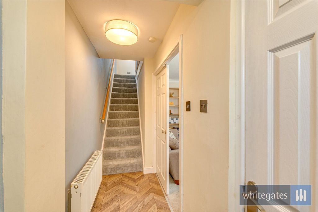 Property photo 2 of 22 Picture No. 01