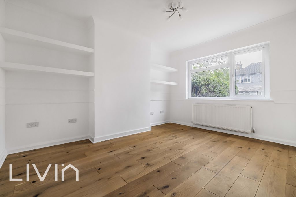Property photo 3 of 17 2