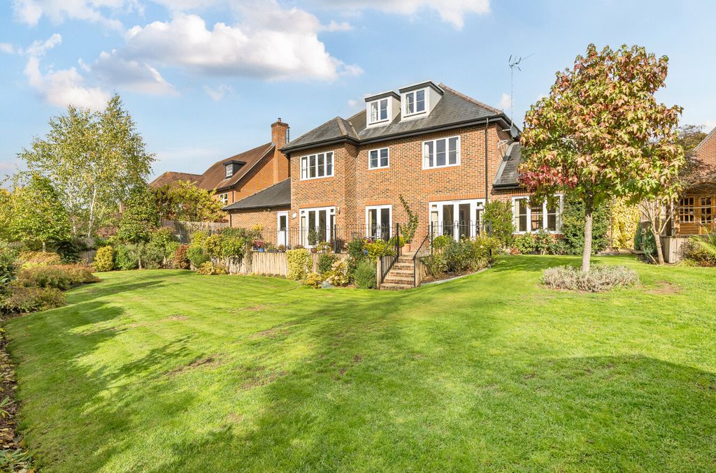 Property photo 1 of 23