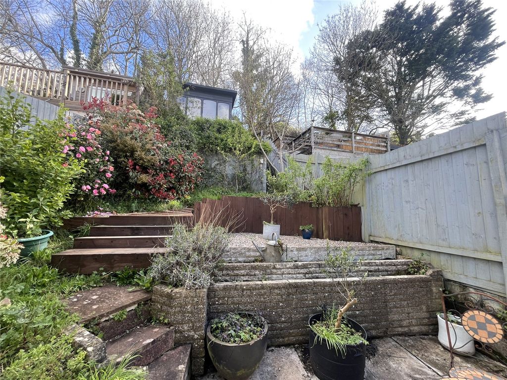 Property photo 2 of 18 Picture No. 22