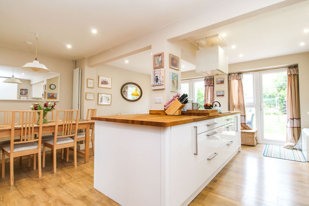 Property photo 2 of 17 Kitchen/Diner/Family Room