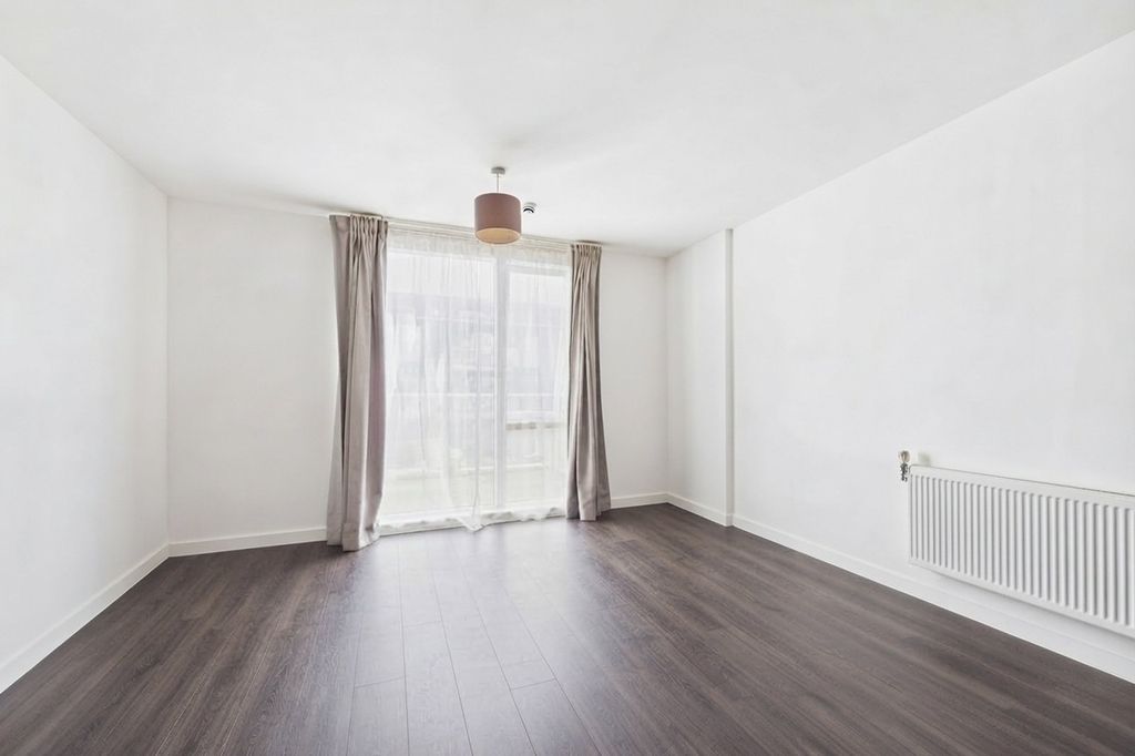 Property photo 2 of 7 Picture No. 06