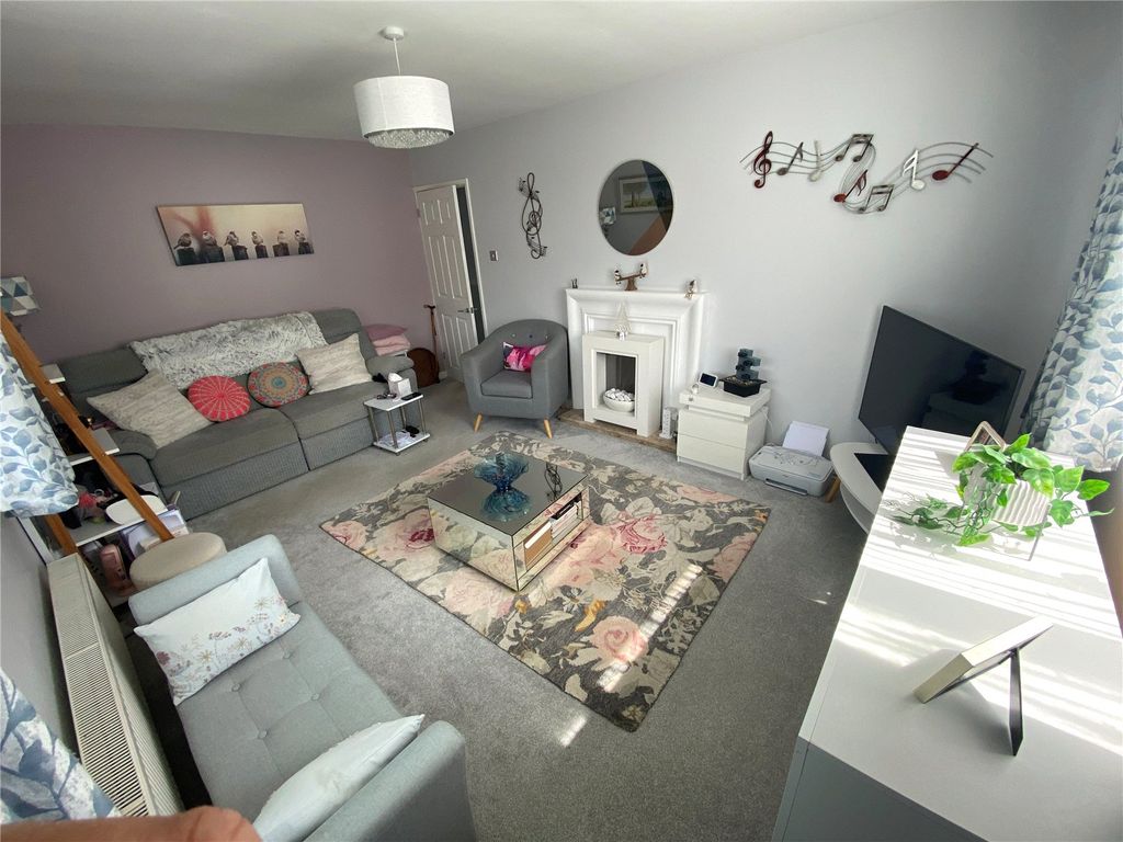 Property photo 2 of 22 Picture No. 13