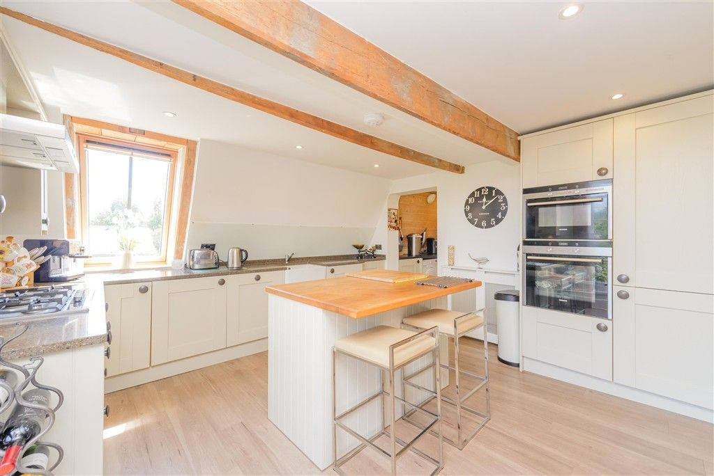 Property photo 3 of 24 Kitchen