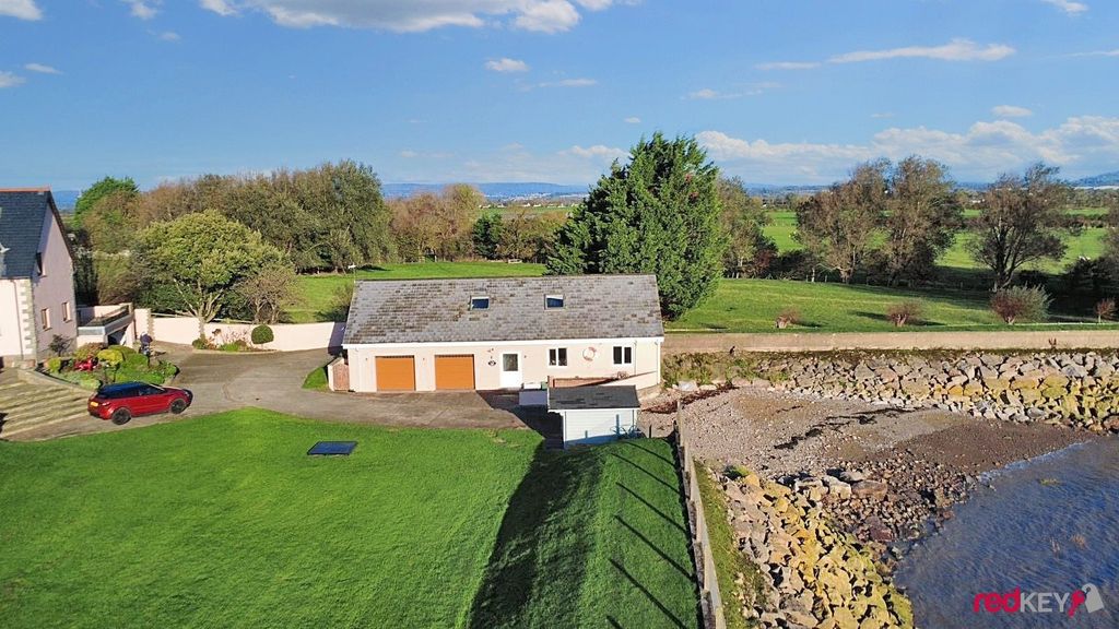 Property photo 1 of 14 External