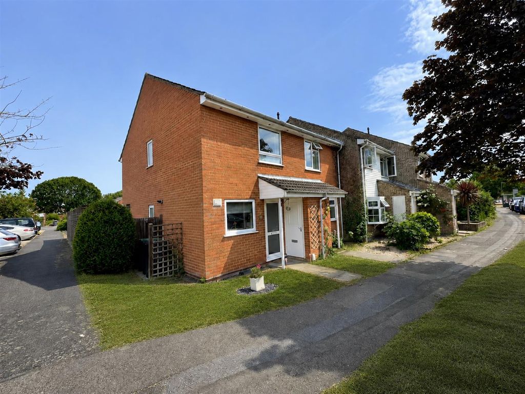Property photo 1 of 17 Front