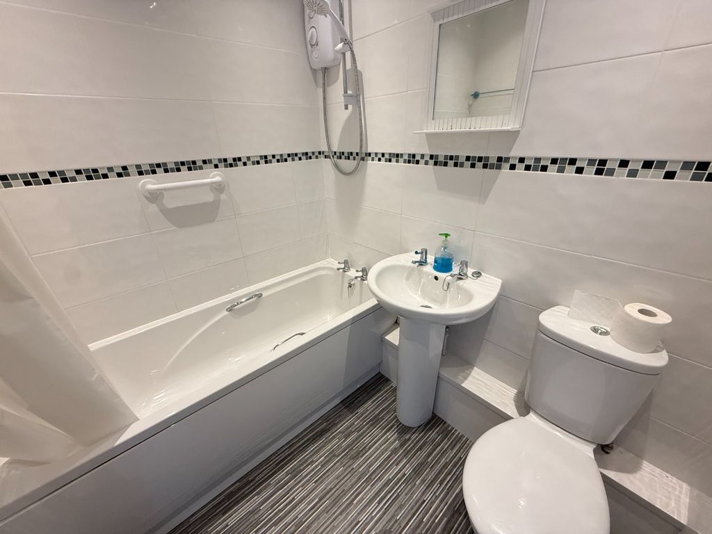 Property photo 3 of 7 5119944