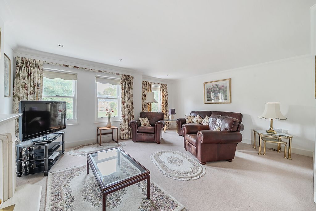 Property photo 2 of 15 1331451-10-689A31...