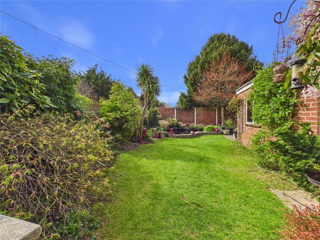 Property photo 2 of 27 Picture No. 02