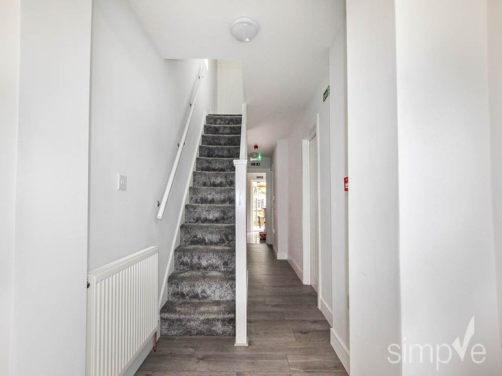 Property photo 3 of 8 Img_2167