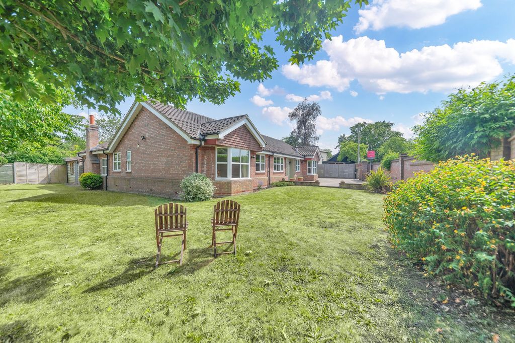 Property photo 1 of 21