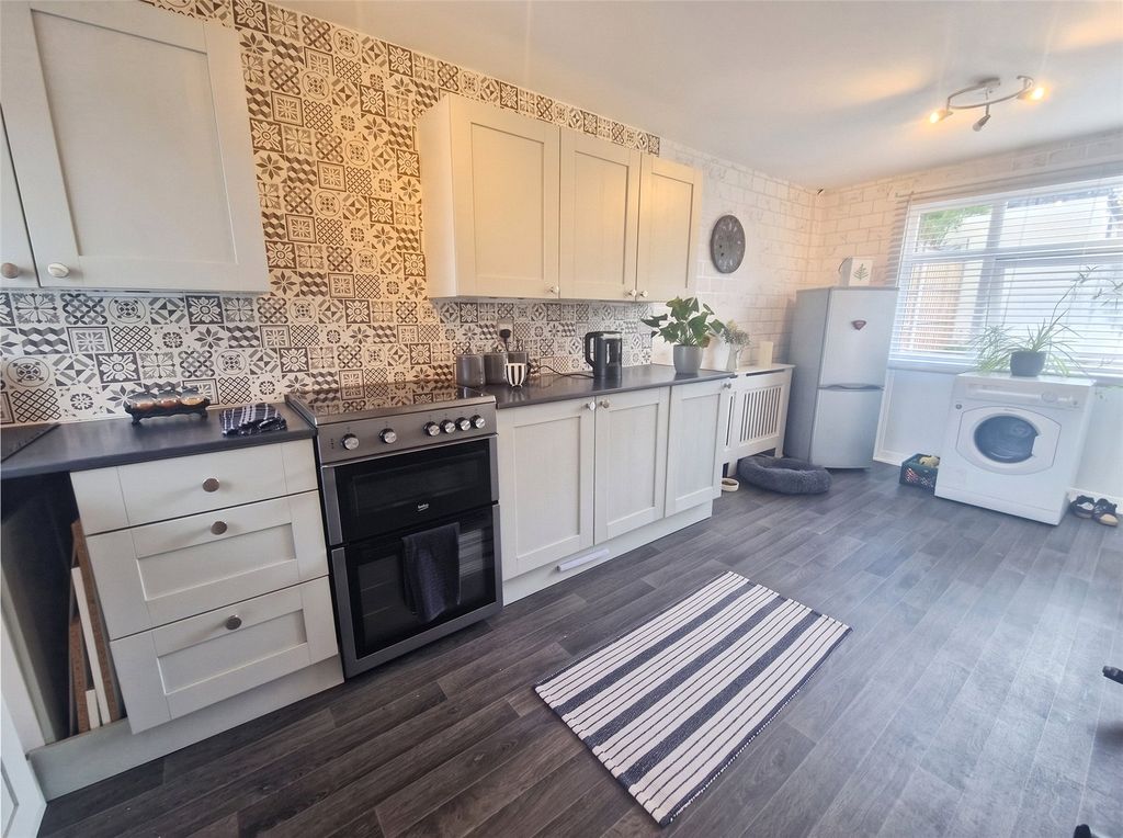 Property photo 2 of 15 Picture No. 34