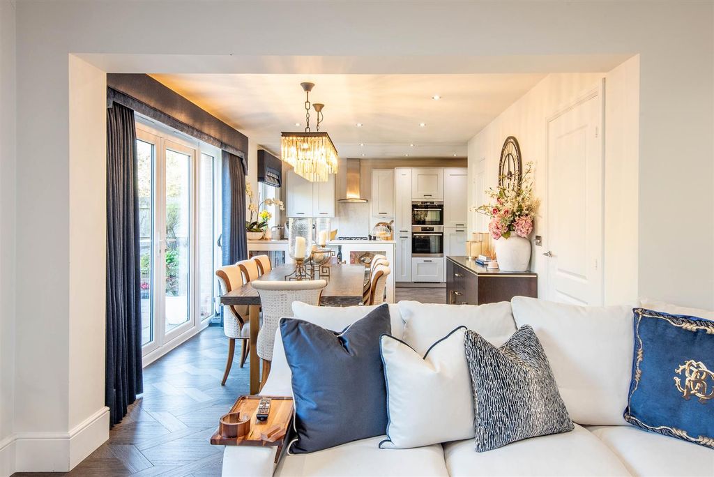 Additional image 8 of 4 bed detached house for saleParkhurst Avenue, Leyland PR25