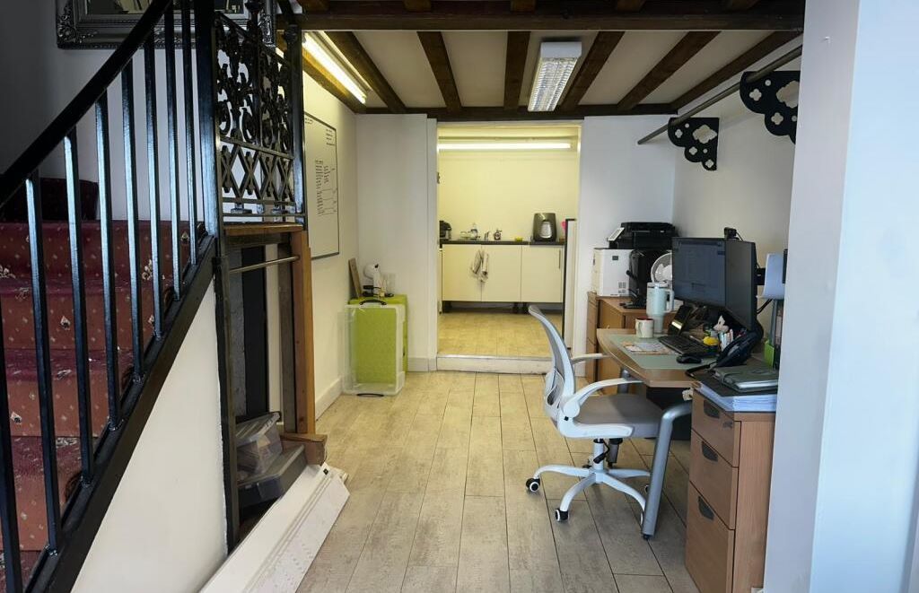 Property photo 2 of 6