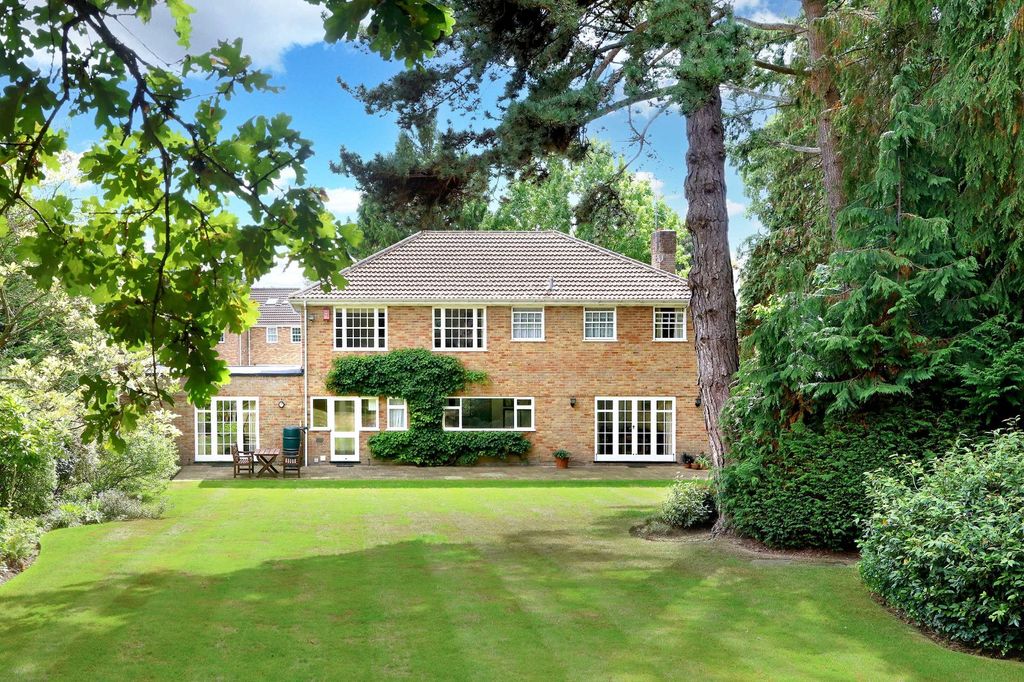 Property photo 3 of 19 Picture No. 06