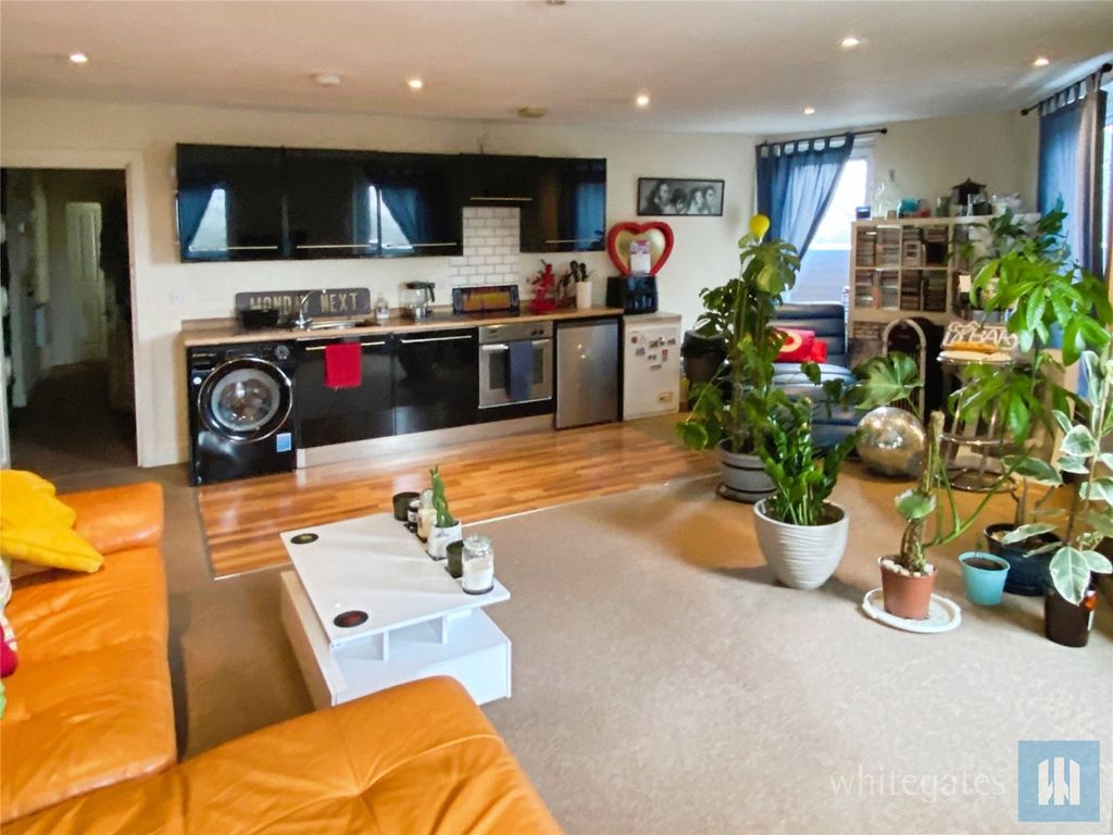 Property photo 2 of 7 Picture No. 04