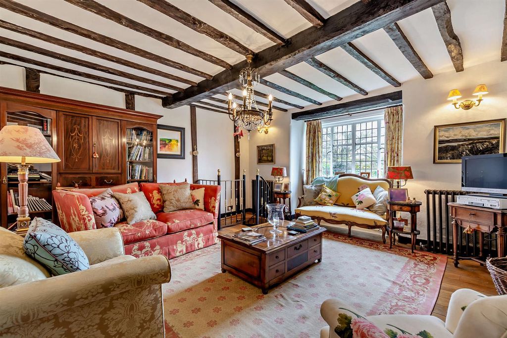 Property photo 2 of 25 Sitting Room