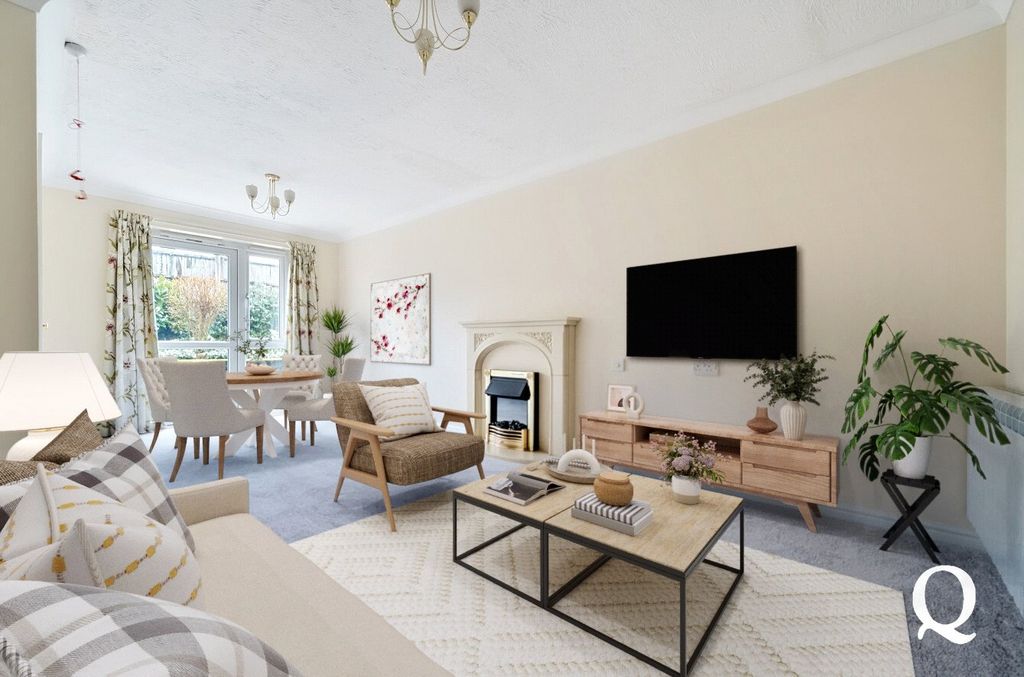 Property photo 1 of 21 Picture No. 24