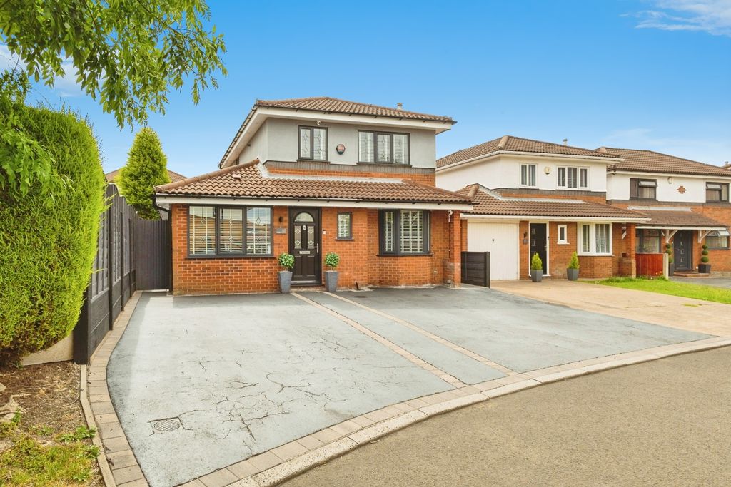 Property photo 3 of 32 Pbox-Front_Of_House-289403.Jpg