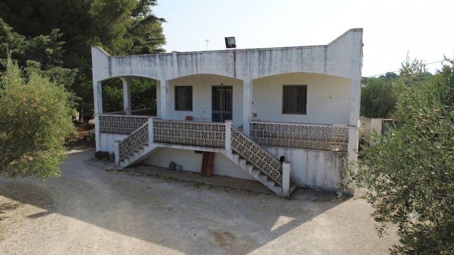 Property photo 1 of 23