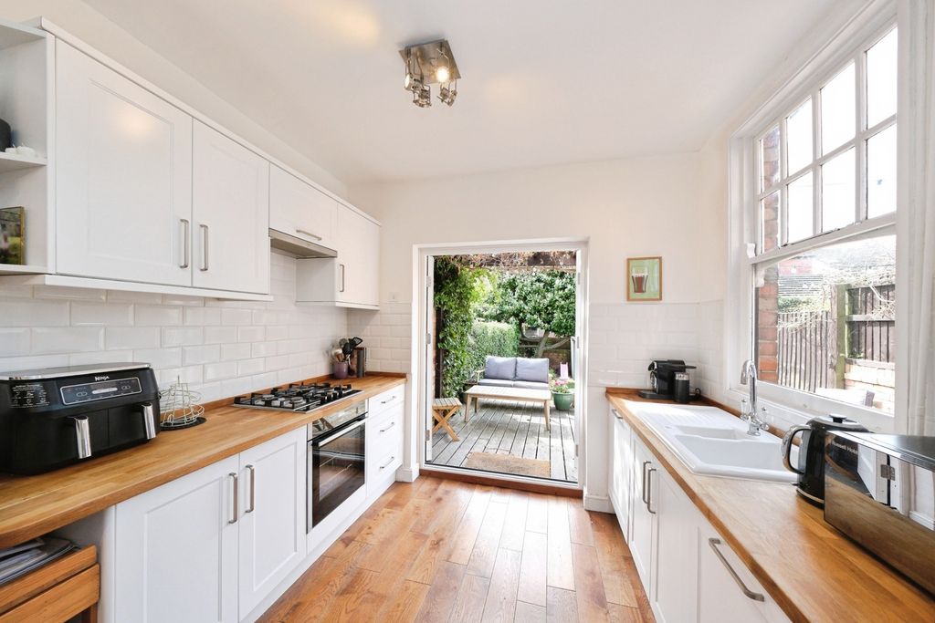 Property photo 2 of 20 Pbox-Img.Jpg