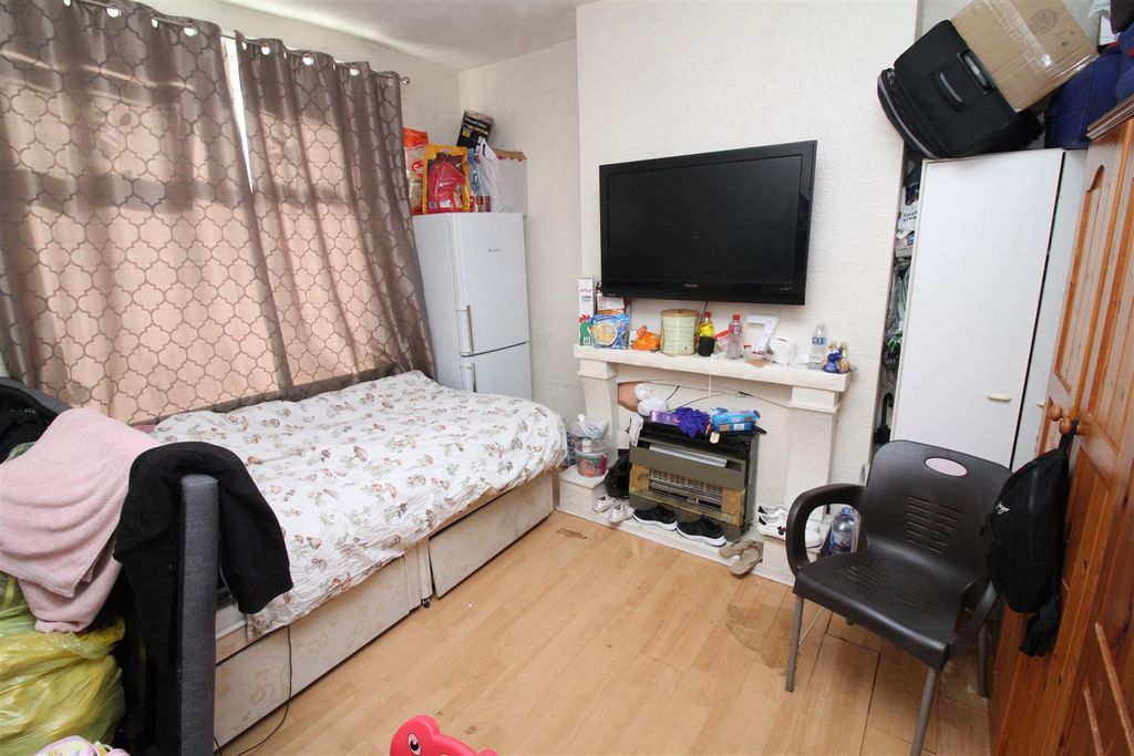 Property photo 2 of 7 Img_4594[1].Jpg