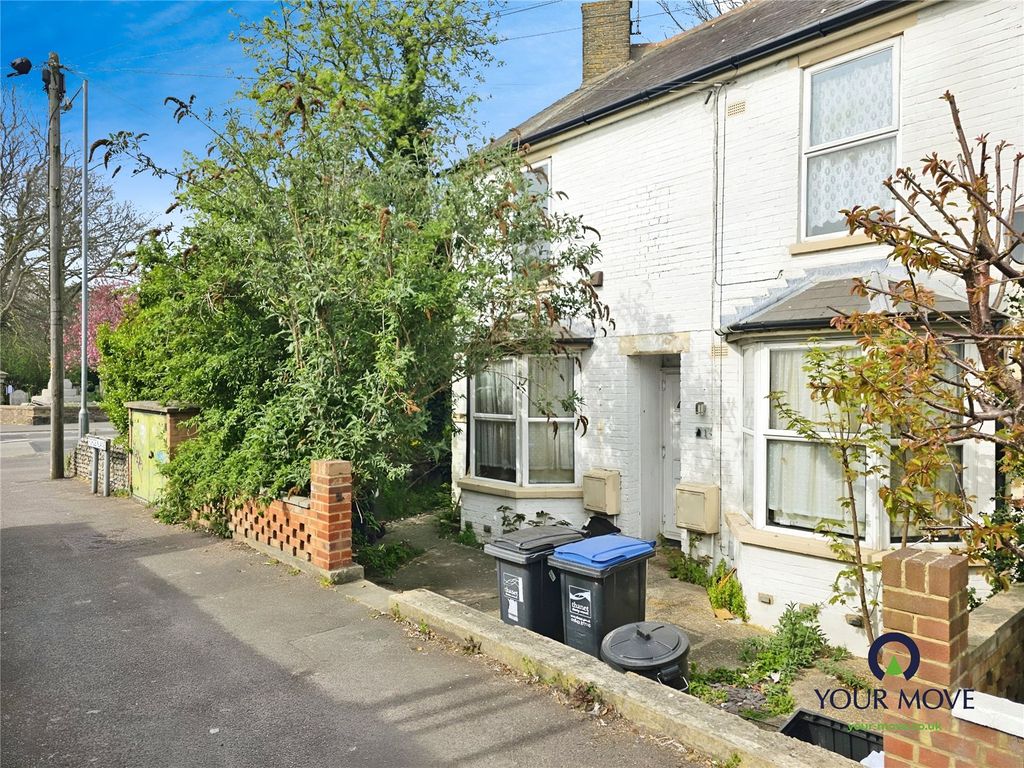 Property photo 1 of 9 External