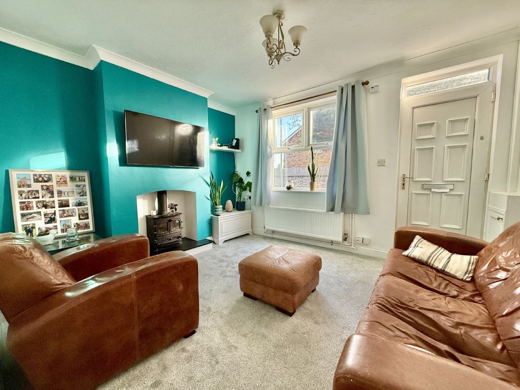 Property photo 2 of 11