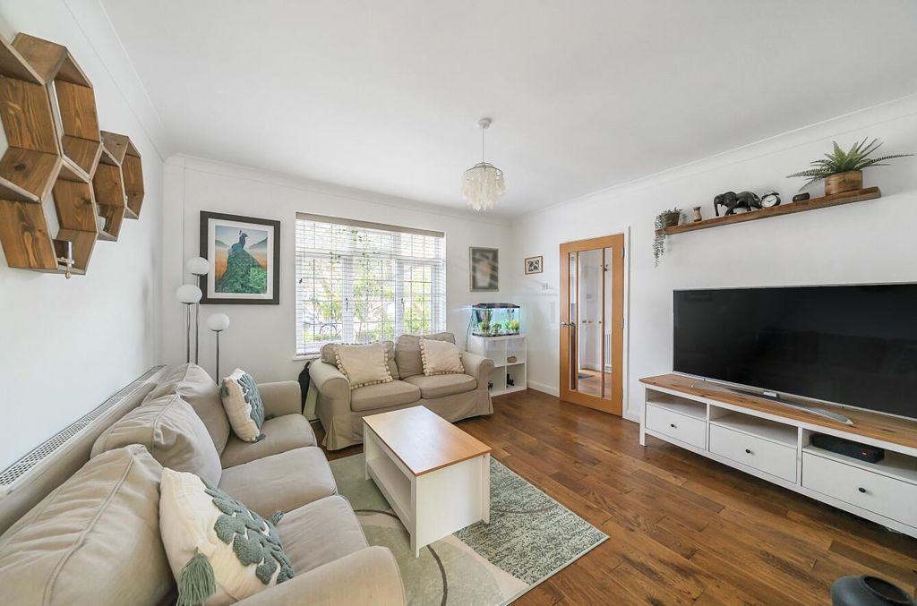 Property photo 3 of 15 2F7c491A-9B10-46A7-A0Ad-46A0658d05Eb.Jpg