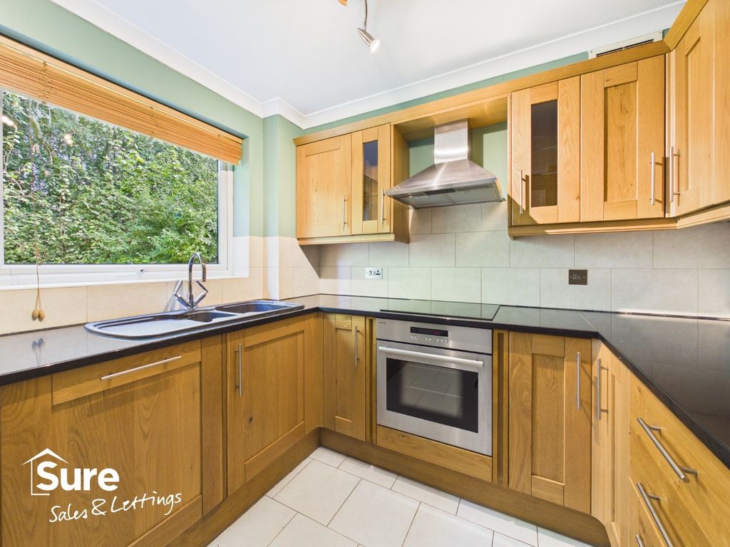 Property photo 2 of 17 5232103