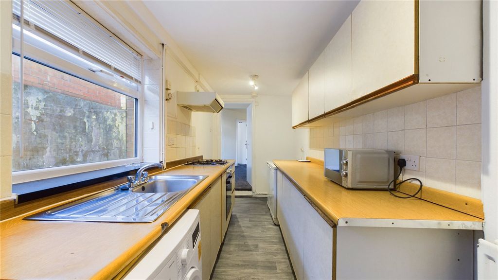 Property photo 1 of 7 Picture No. 05