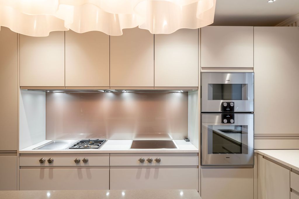 Property photo 3 of 22