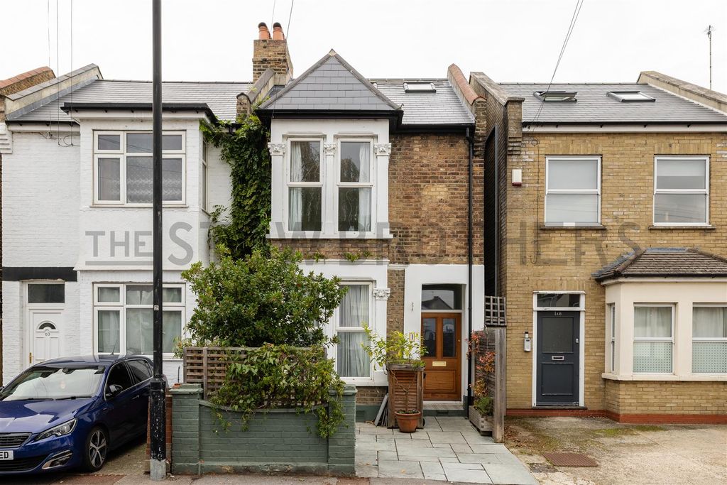 Property photo 1 of 34