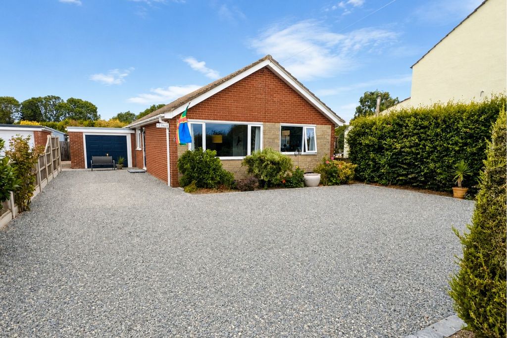 Property photo 1 of 21