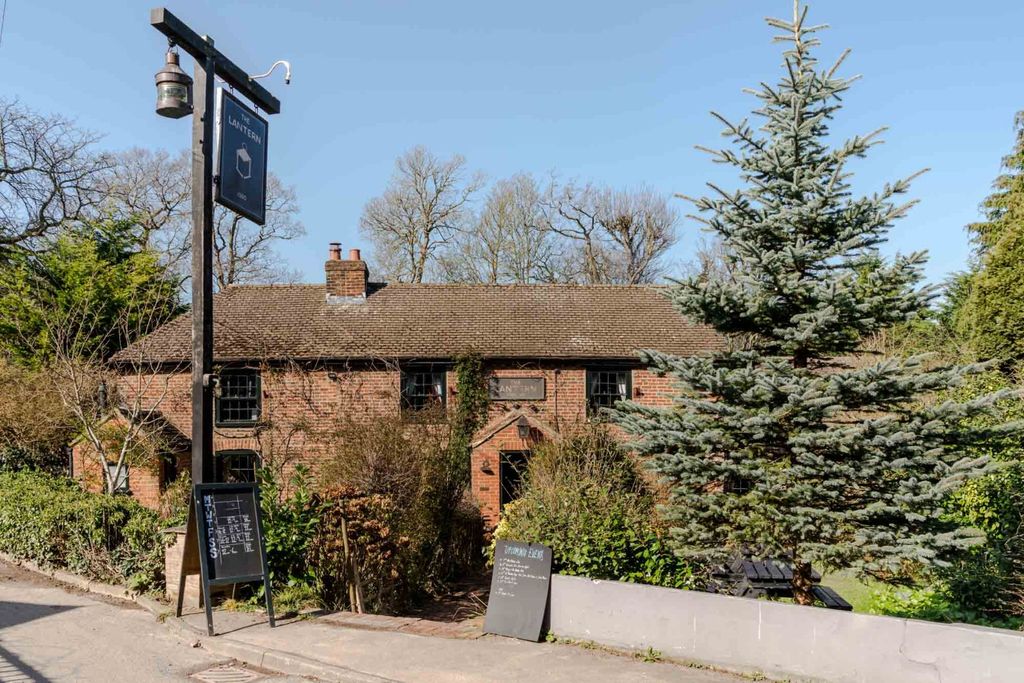 Property photo 2 of 43