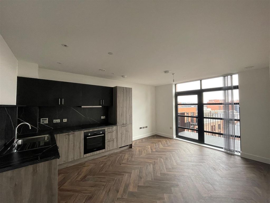 Property photo 3 of 13 42 Gunsmith House 3.Jpg